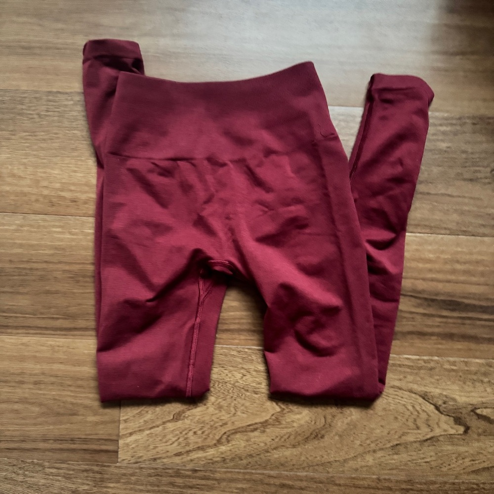Alphalete Legging - Picture 2 of 2